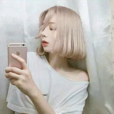 草裙诱春